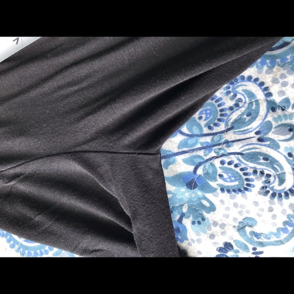 Ann Taylor Top - Picture 6 of 9